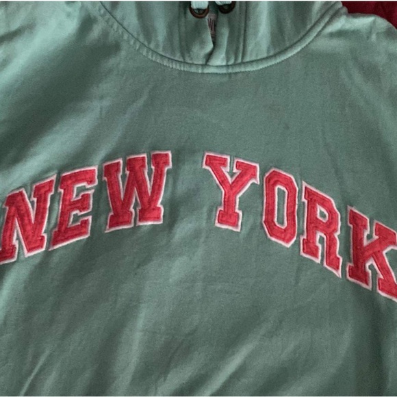 GREY WHALE NEW YORK light Green Embroidered Sweatshirt - - Picture 4 of 4